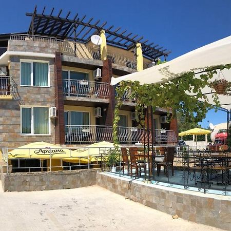 Family Hotel Littoral Созополь Экстерьер фото