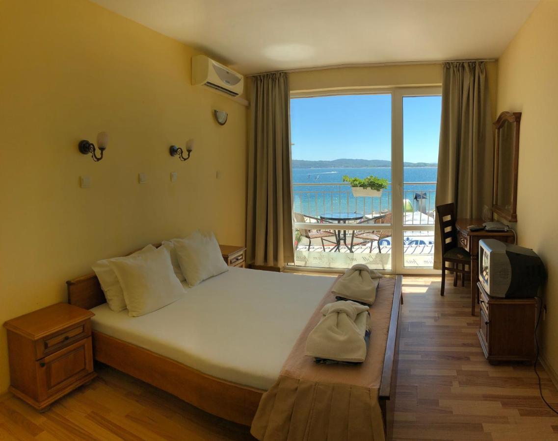 Family Hotel Littoral Созополь Экстерьер фото