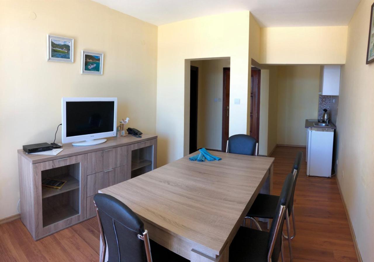 Family Hotel Littoral Созополь Экстерьер фото