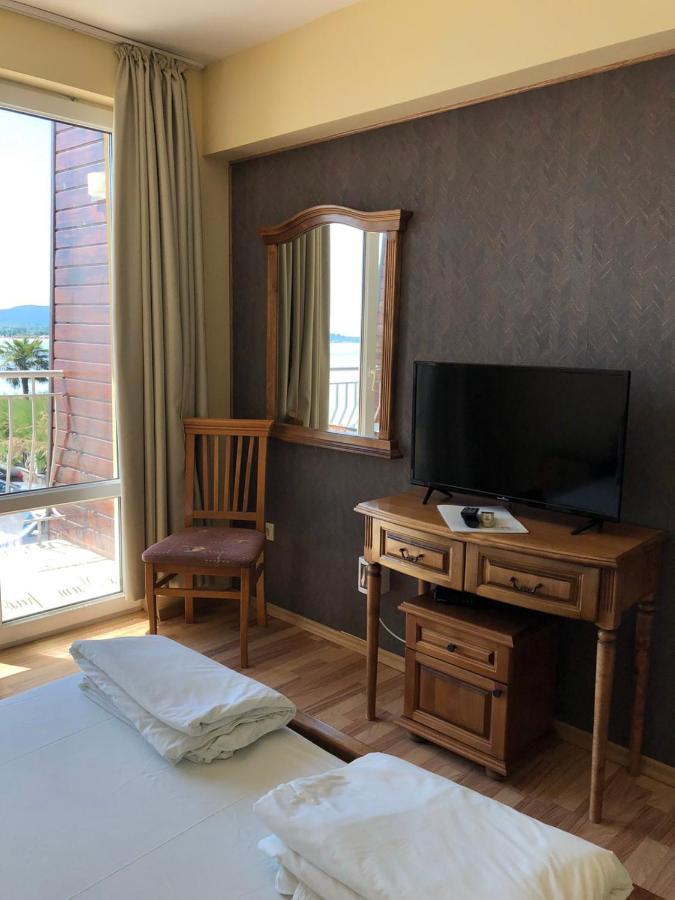 Family Hotel Littoral Созополь Экстерьер фото